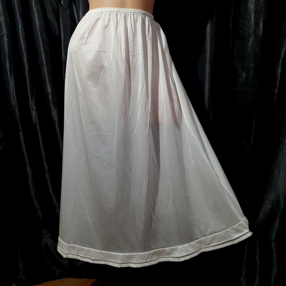 Vintage FORTUNE Half Slip Skirt LONG WHITE SATIN Lingerie MEDIUM